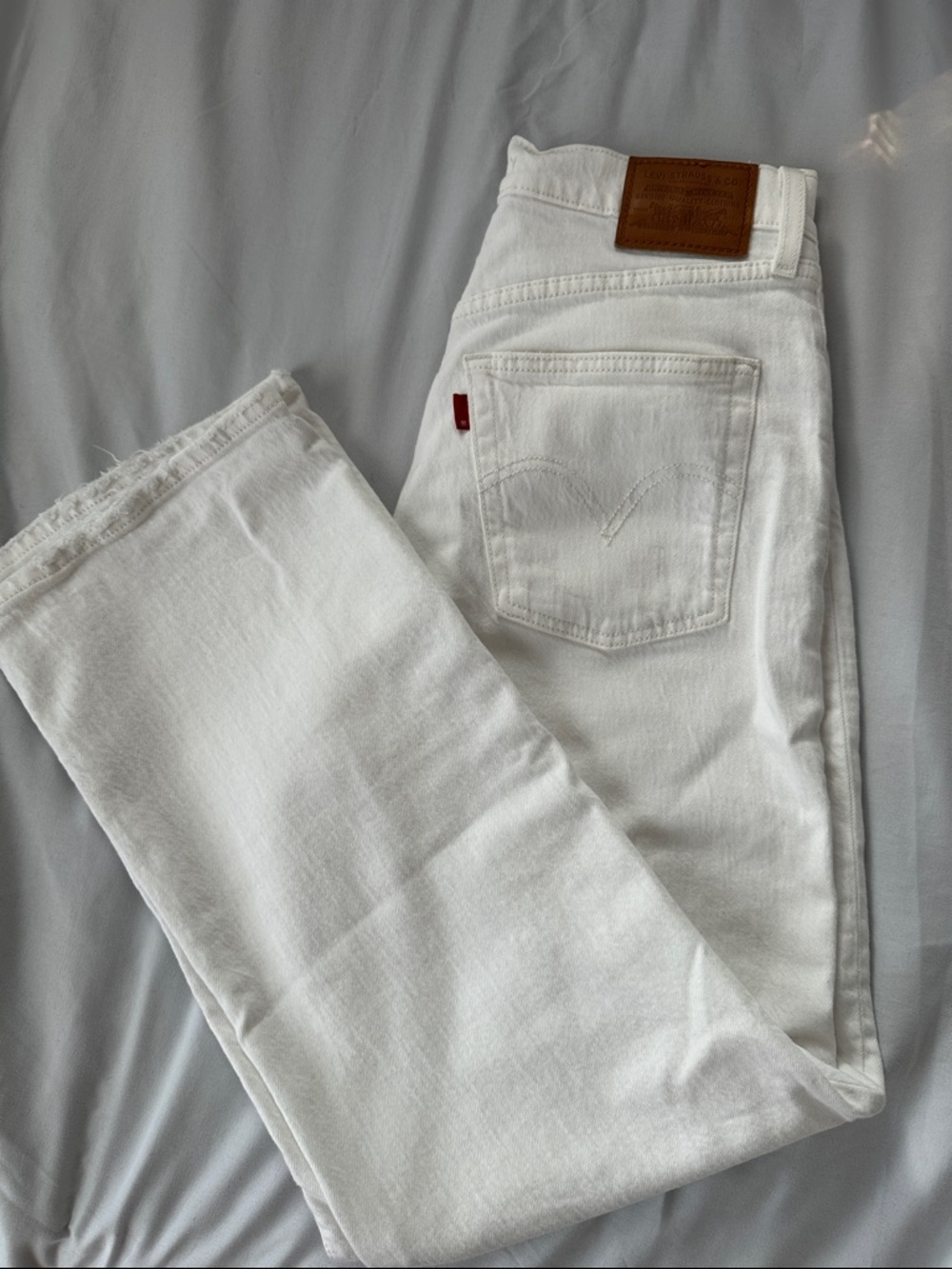 Levi's White Denim Straight Jeans with Red Tab